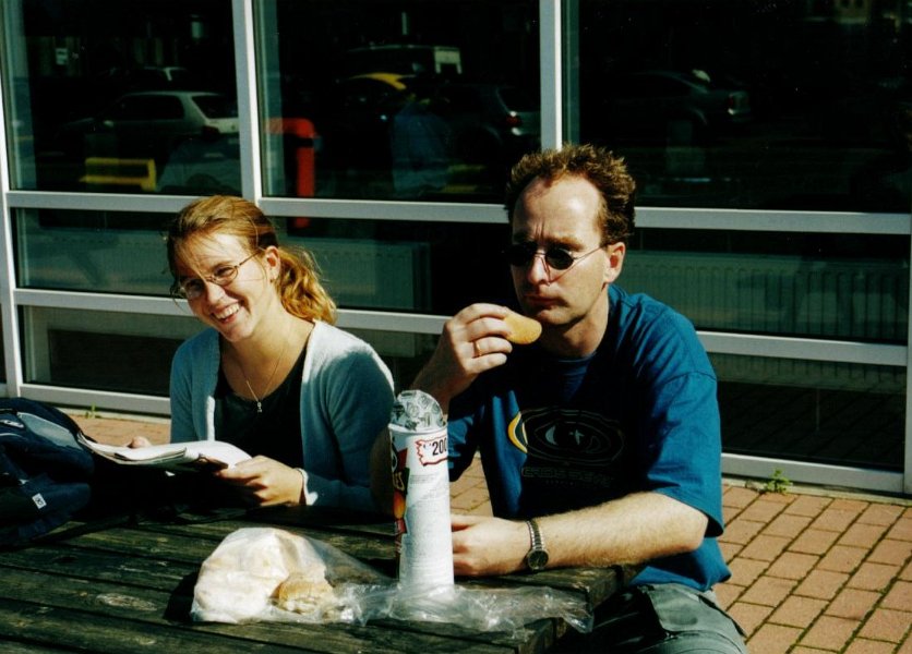 2001.09.14 01.06 ilse en martin eten oostende